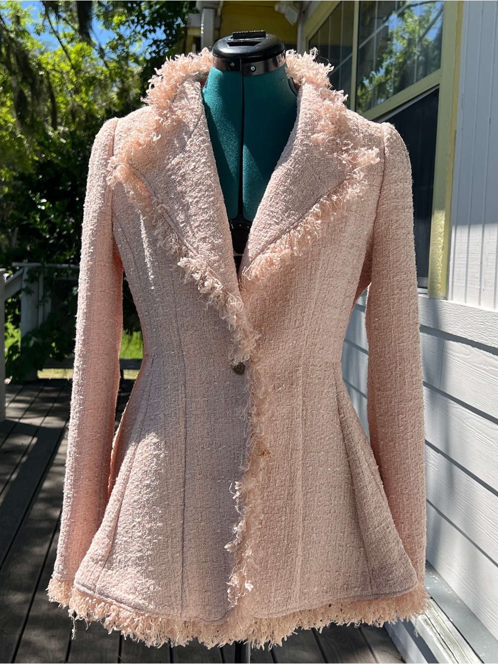 Romantic Misty- Women’s Blush Pink Textured Fringe Blazer Jacket. Size Medium*